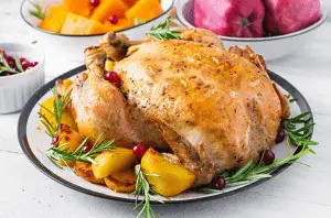 Pollo pularda rellena al horno 300x198 - Pollo
