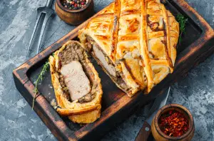 Recetas de carne tradicionales solomillo wellington 300x198 - Recetas de carne tradicionales