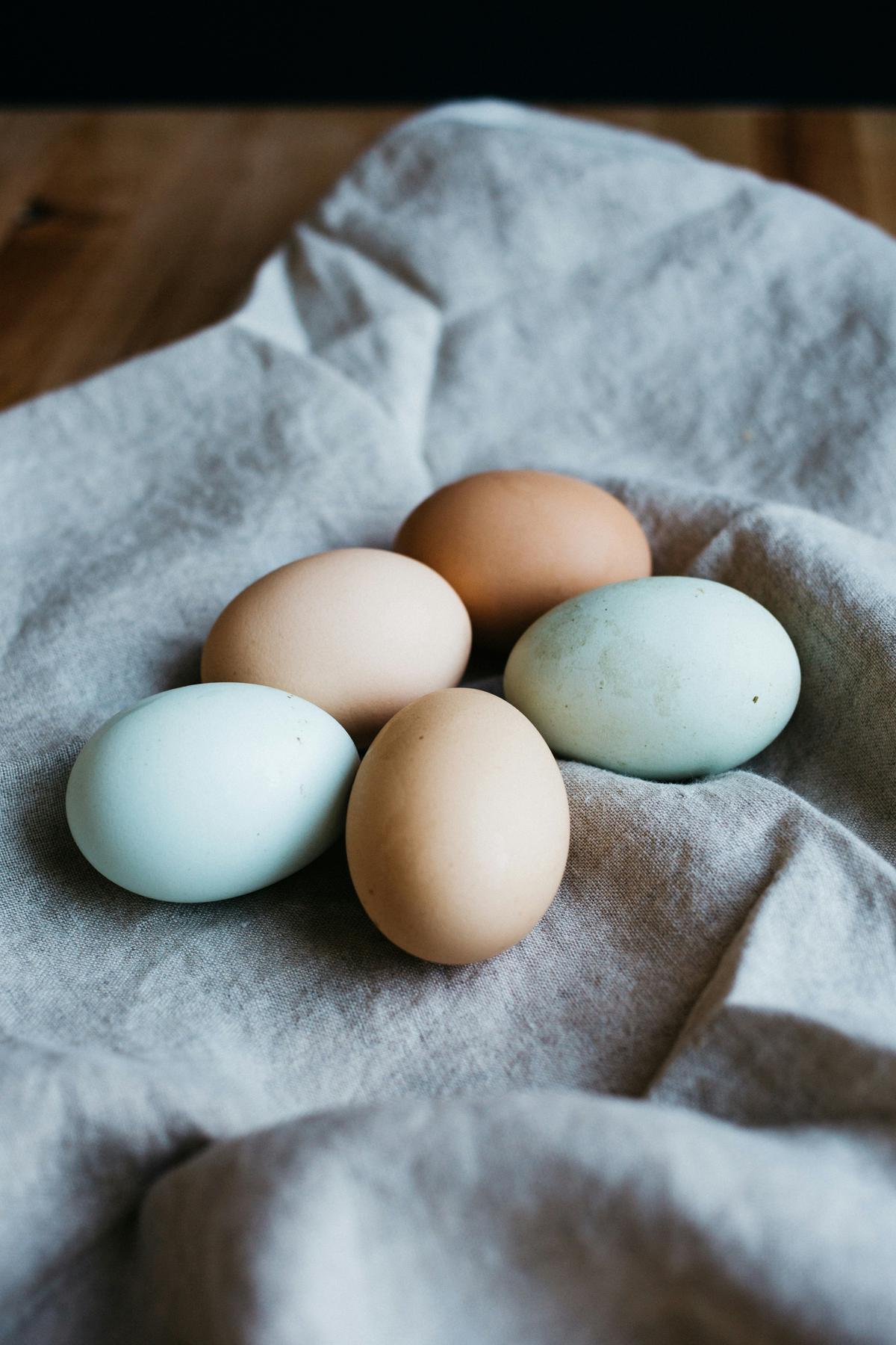 Ingredientes tradicionales para preparar receta huevos tontos