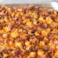 Receta de patatas foster con bacon y queso